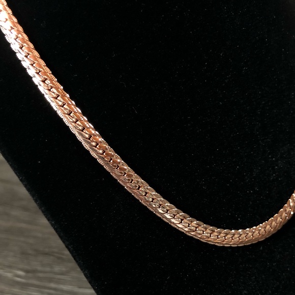 Stunning Rose Gold Chain - Picture 4 of 8